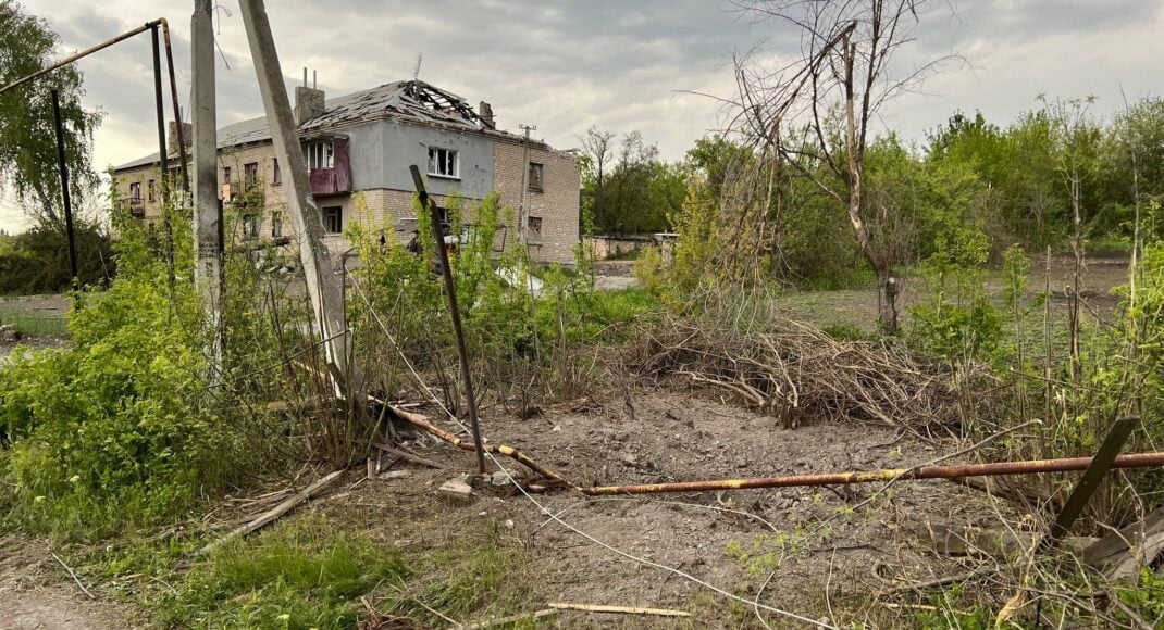 На Луганщині за добу окупанти зруйнували понад 50 будинків Горської та Попаснянської громади, - ОВА (фото)