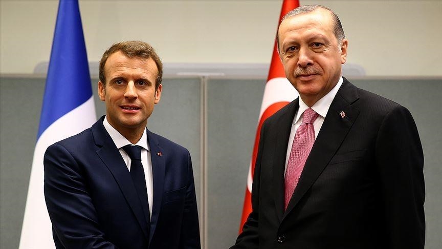 Макрон и Эрдоган заявили о необходимости возобновить эвакуацию из Мариуполя