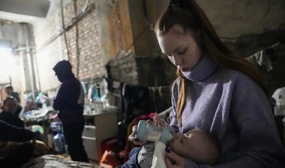 У міськраді Маріуполя заявили, що на Азовсталі вже загинуло 15 молодих жінок