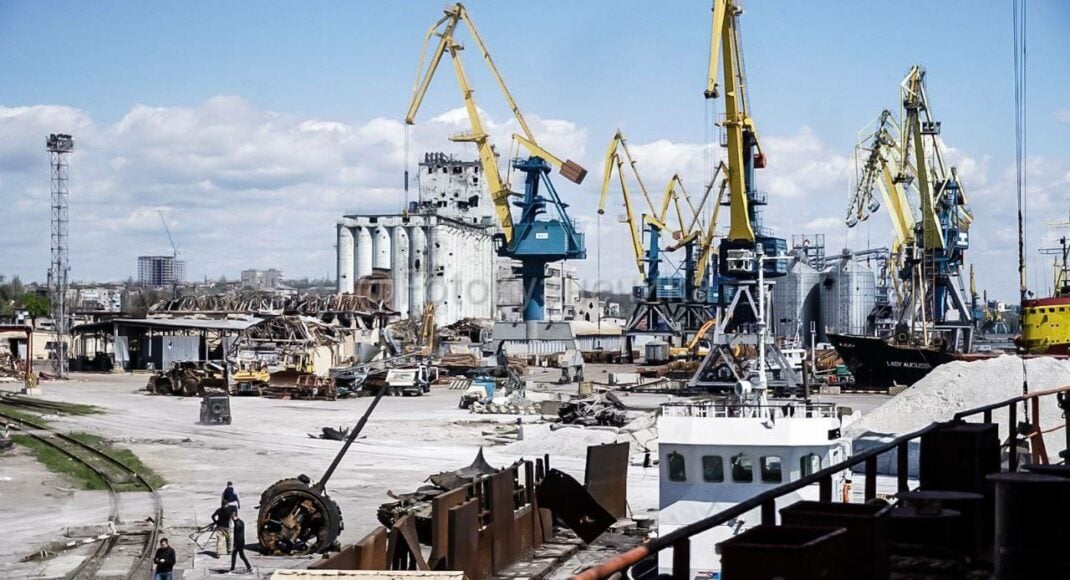 Из Мариупольского порта россияне вывезли очередную партию украденного украинского зерна, — Андрющенко