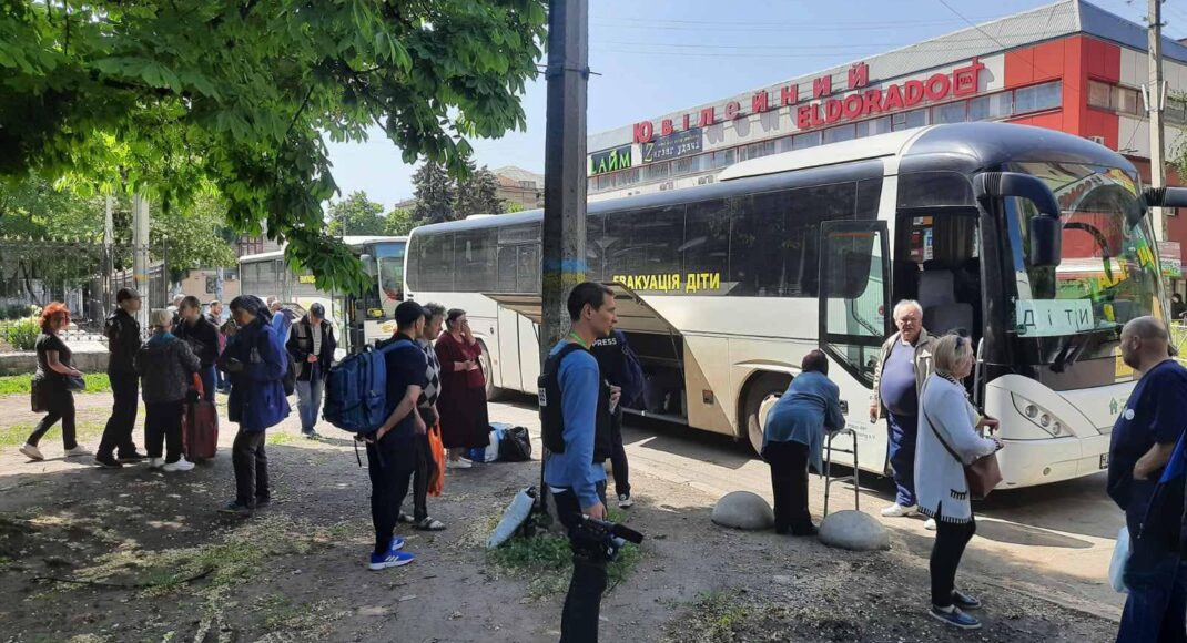 В Славянске продолжается эвакуация в Ровно и Днепр 