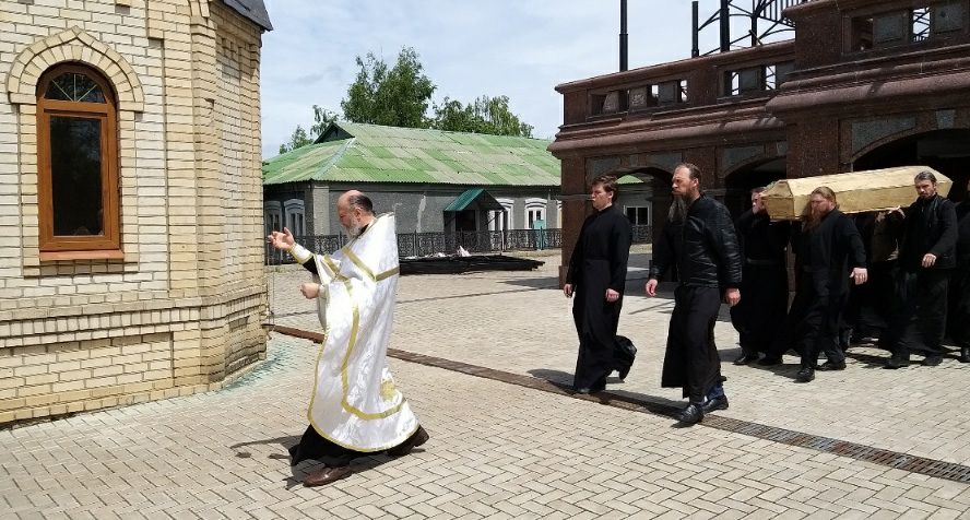 Под Волновахой от разрыва мины погиб монах