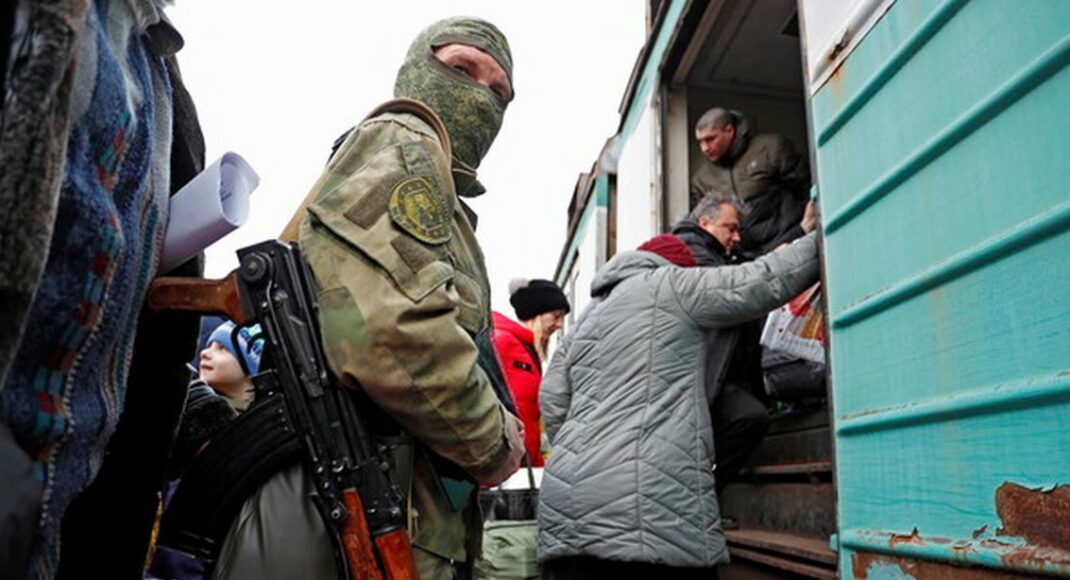 Російські загарбники продовжують насильну депортацію українців з окупованих територій, - ISW
