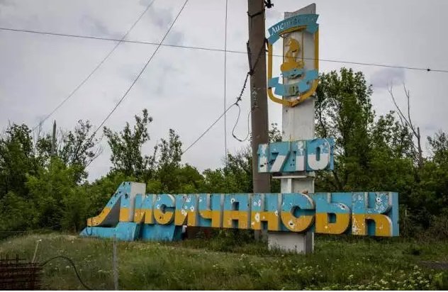 Росіяни на захоплення Лисичанська кинули дві БТГ важкої техніки