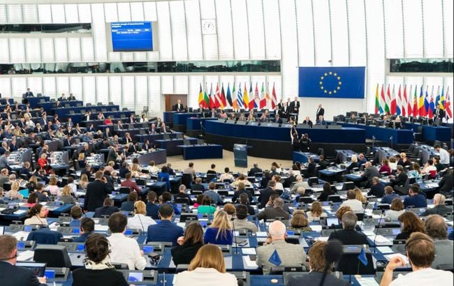 Європарламент прийняв резолюцію про статус кандидата ЄС для України