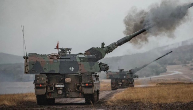 Україна отримала від Німеччини перші артилерійські установки Panzerhaubitze2000
