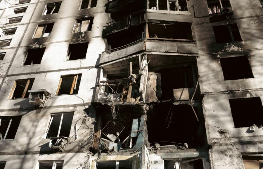 В захваченном Мариуполе оккупанты без предупреждения снесли дом, - Андрющенко (видео)
