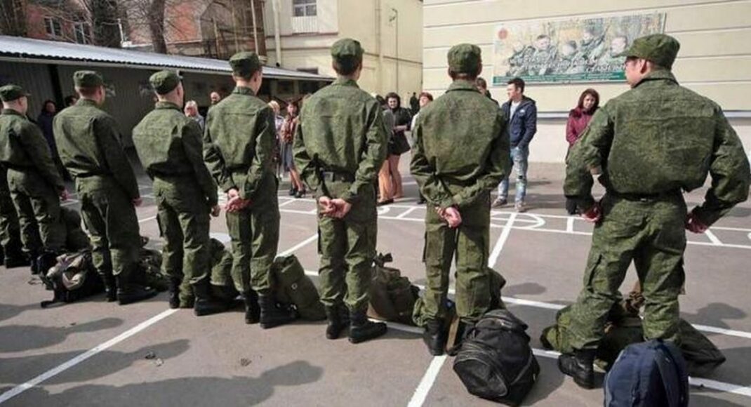 В захваченном Мариуполе оккупанты проводят очередную скрытую мобилизацию, - Андрющенко