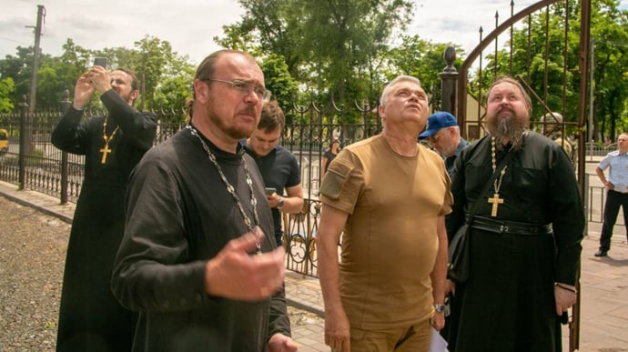 У Маріуполі окупанти відновлюють роботу церков МП, — Андрющенко