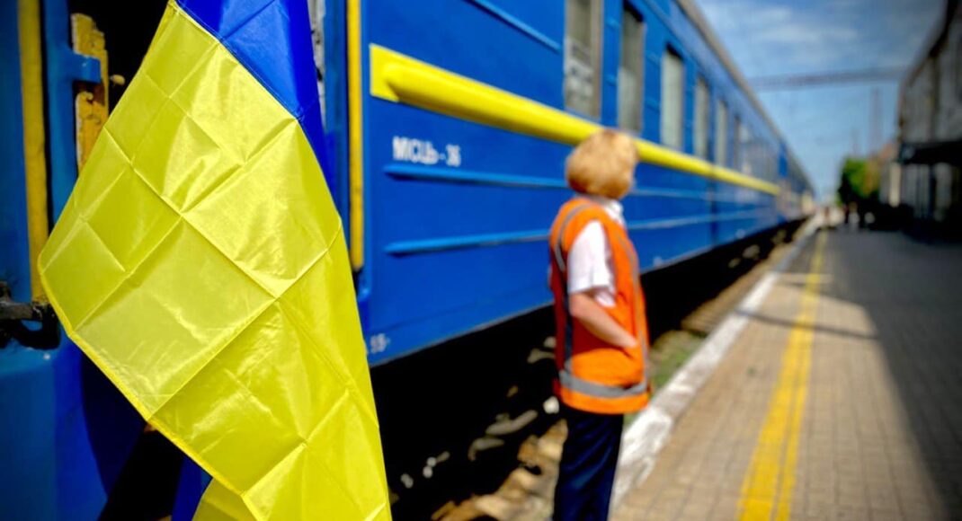 Двумя эвакуационными поездами на Львовщину прибыли еще 322 человека, границу пересекли - более 19 тысяч человек