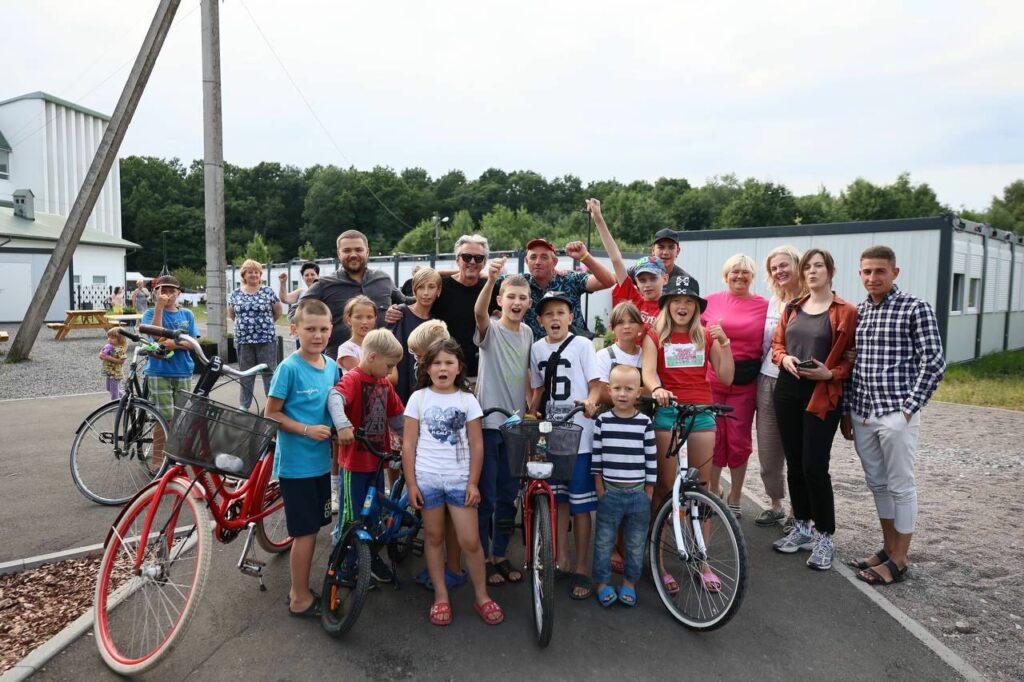 Переселенці у Львові вже отримали велосипеди з Данії (фото)