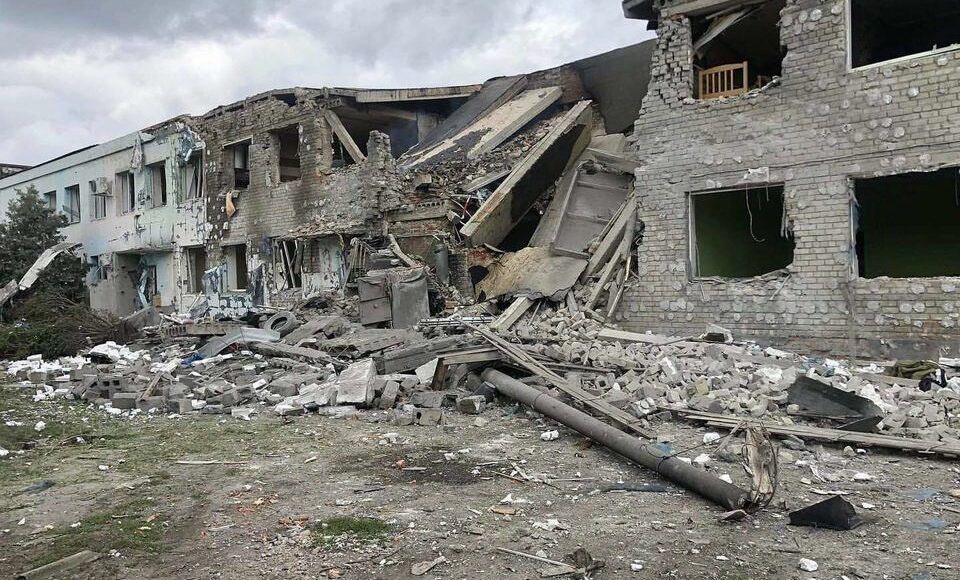 Оккупанты уничтожили церковный Детский дом "Паруса надежды" в Славянске (фото)
