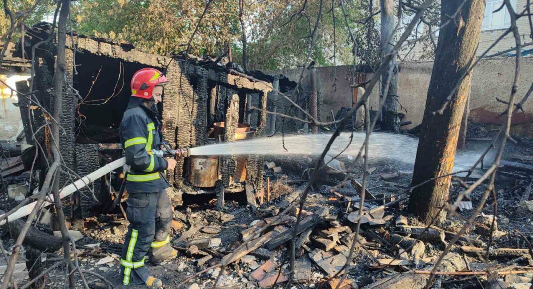 Вогнеборці на Донеччині загасили 20 пожеж за минулу добу, 11 з них — через обстріли