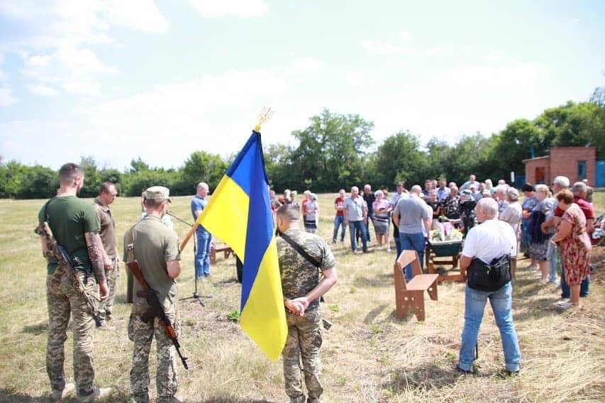 У Мирнограді попрощалися з Героєм Олександром Сухом’ясовим