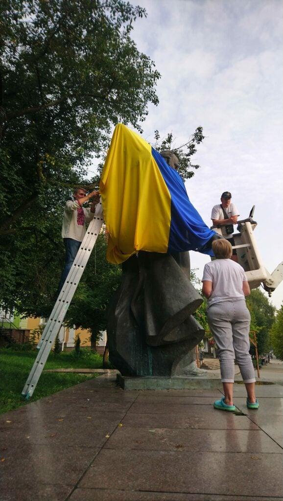 Вишиванка, Шевченко, Краматорськ-Бережани