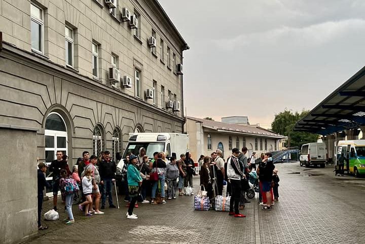 Безплатна евакуація з Донеччини: Кириленко розповів подробиці