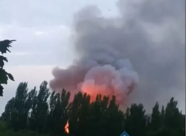 В оккупированной Горловке прогремели взрывы, сообщают о детонации боеприпасов (видео)