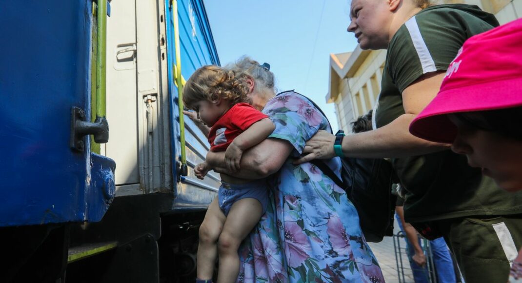 В Донецкой области курсируют санитарные вагоны, - Лях