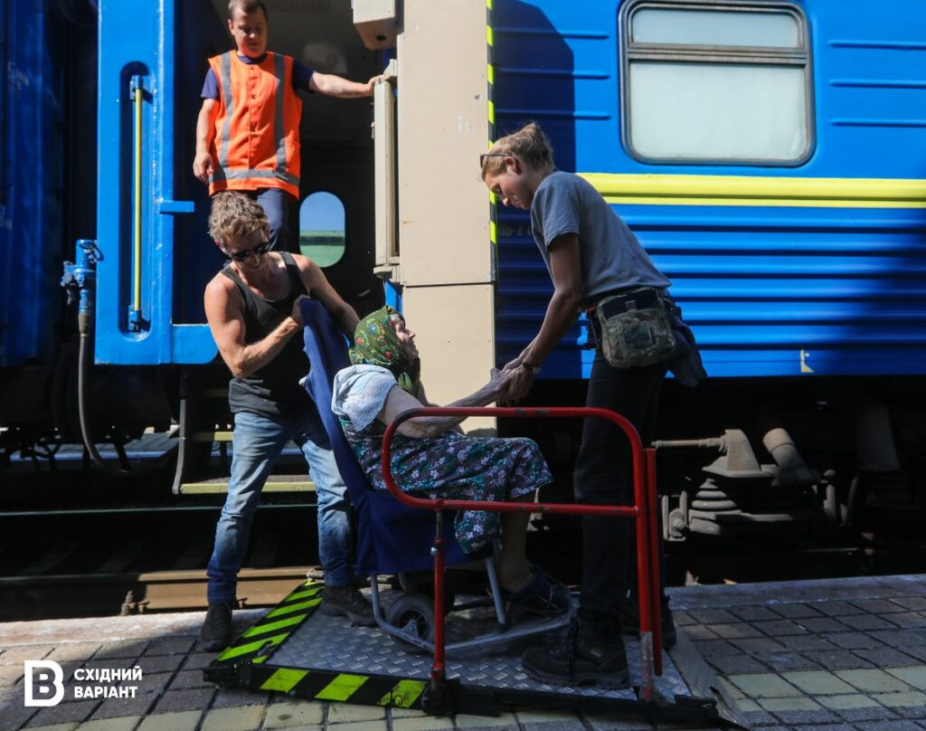 покровськ евакуація Донеччина поїзд