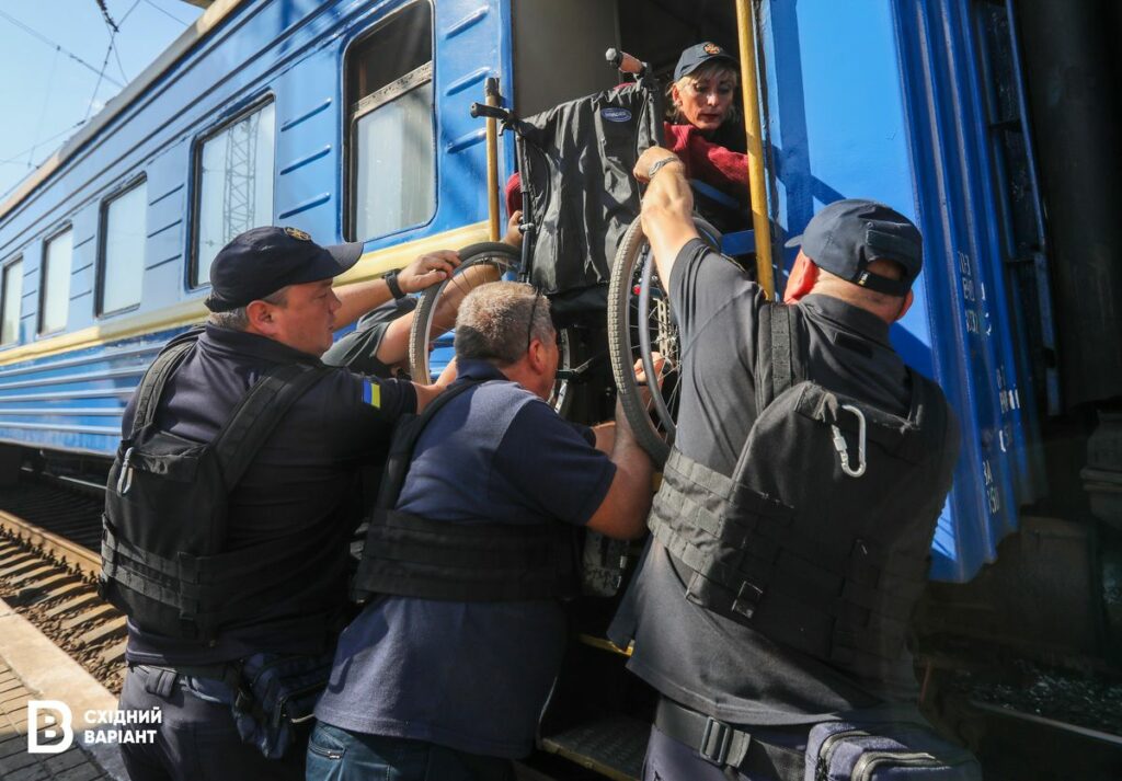 покровськ евакуація Донеччина поїзд_32