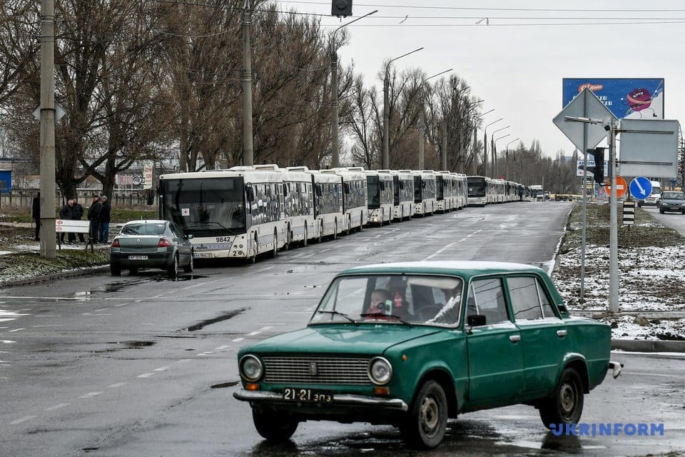 Евакуаційні автобуси, що на початку березня так і не доїхали до Маріуполя