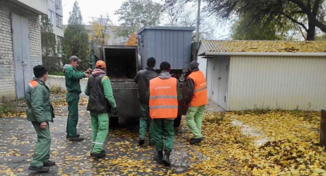 В Краматорске устанавливают новые контейнеры для мусора
