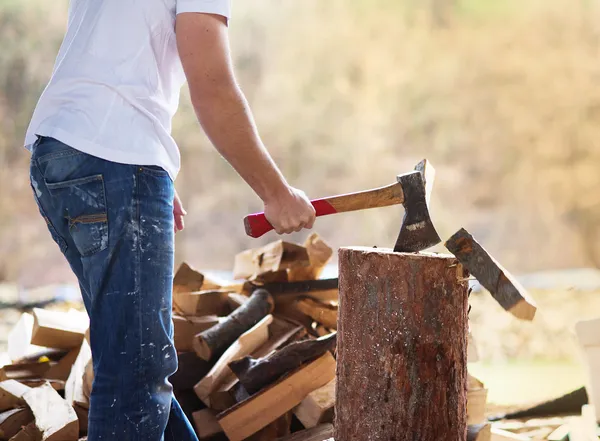В Славянске на бесплатные дрова для жителей города выделили более 9 миллионов гривен