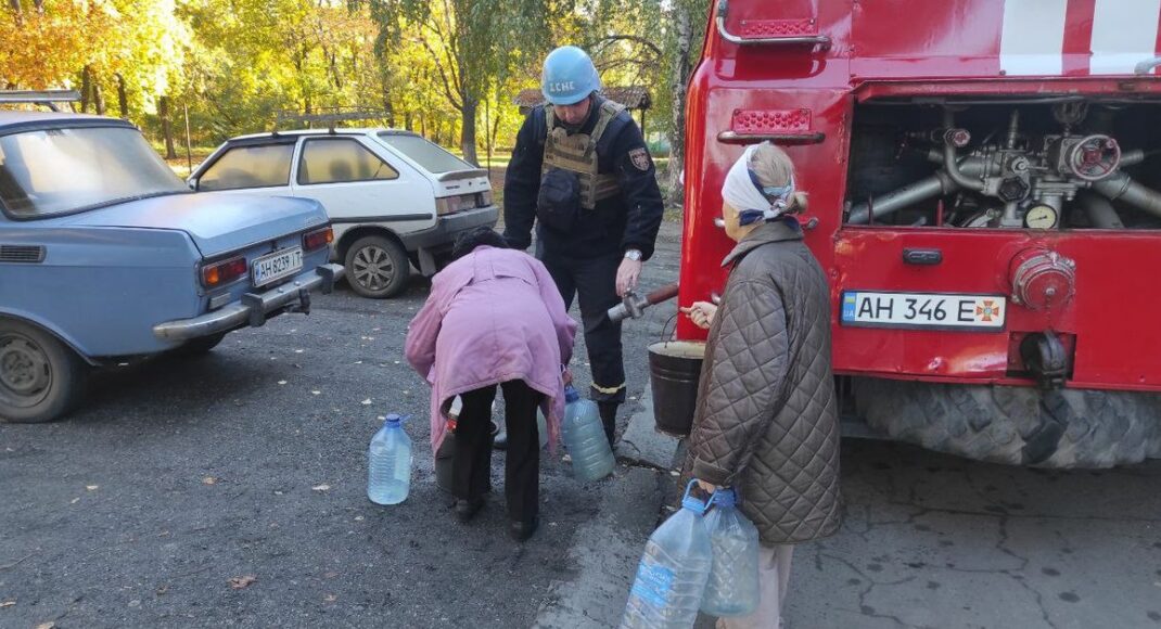 Вода ціною в життя: як долають проблеми водопостачання мешканці прифронтового Донбасу і чим їм можна зарадити