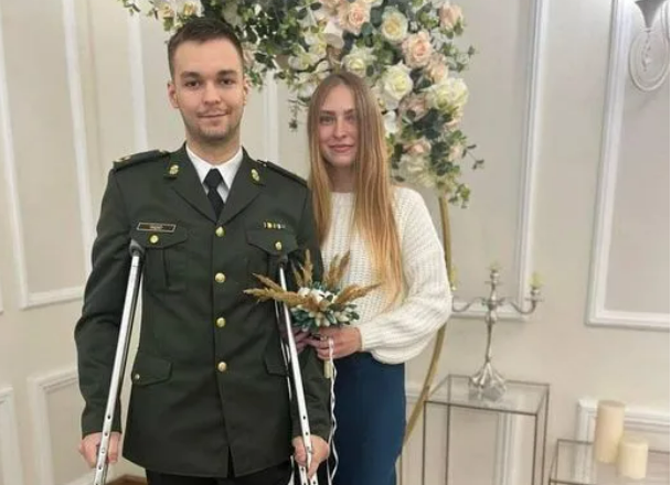 Герой Украины Лев Пашко, который оборонял "Азовсталь", после возвращения из плена женился: фото