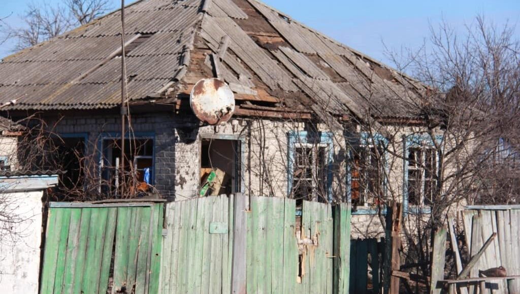 В Невском Луганской области россияне бьют по жилым домам