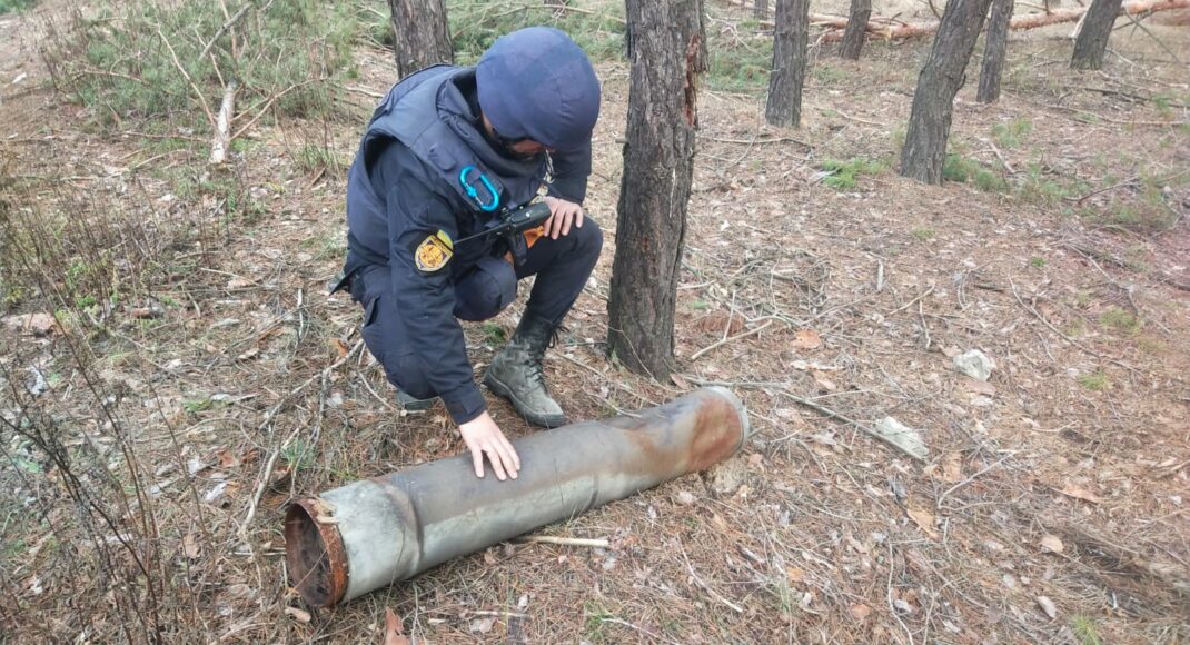 За прошедшие сутки пиротехническими подразделениями ГСЧС обнаружили 215 единиц взрывчатки