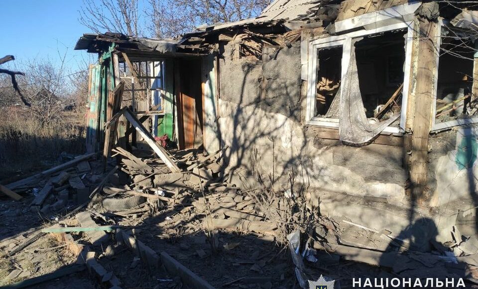 Войска рф обстреливали Донецкую область "Искандерами", ракетами "С-300", и "Градами", - полиция