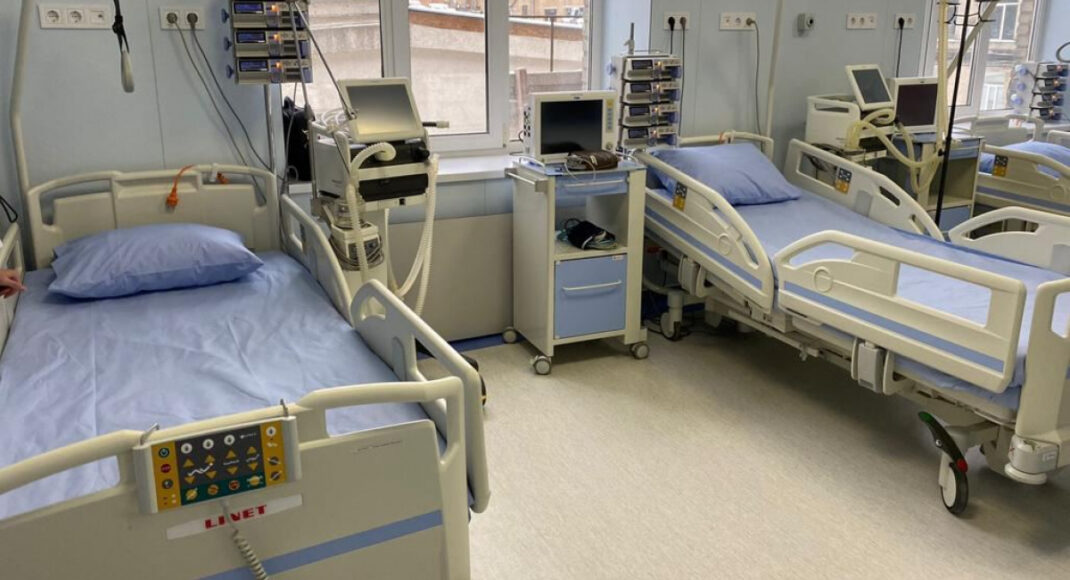 У Києві відновила свою роботу лікарня, яка була евакуйована з Маріуполя: фото