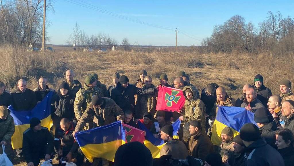 Відбувся черговий обмін полоненими, в Україну повернулися 60 її захисників