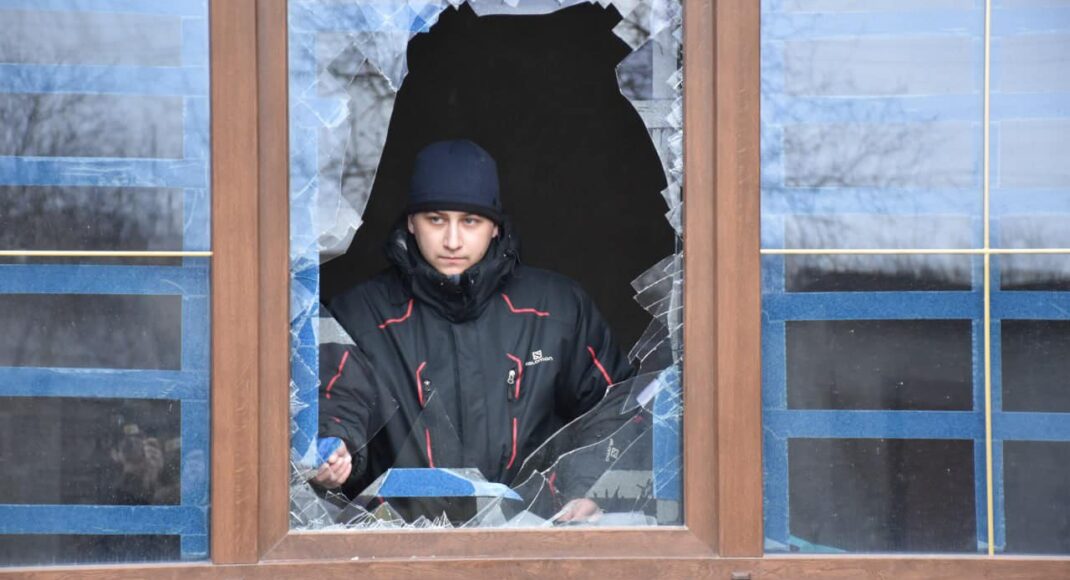 Гончаренко показал последствия обстрела Краматорска, повреждены 14 частных домов: фото
