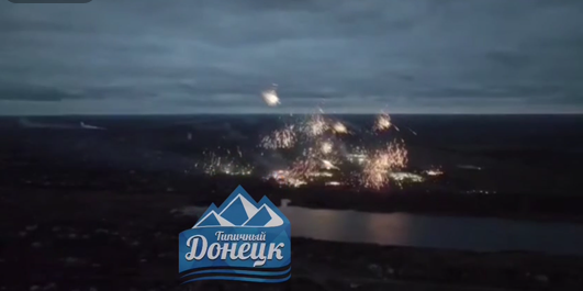 Російські війська вдарили по Мар'їнці запальними боєприпасами: відео