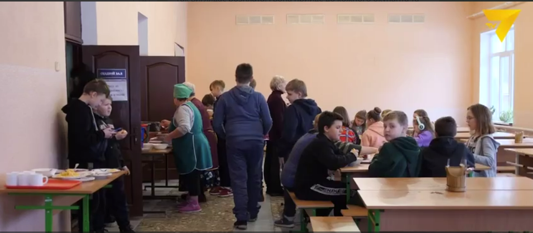 В Киеве для учеников открыл двери Мариупольский городской лицей: видео