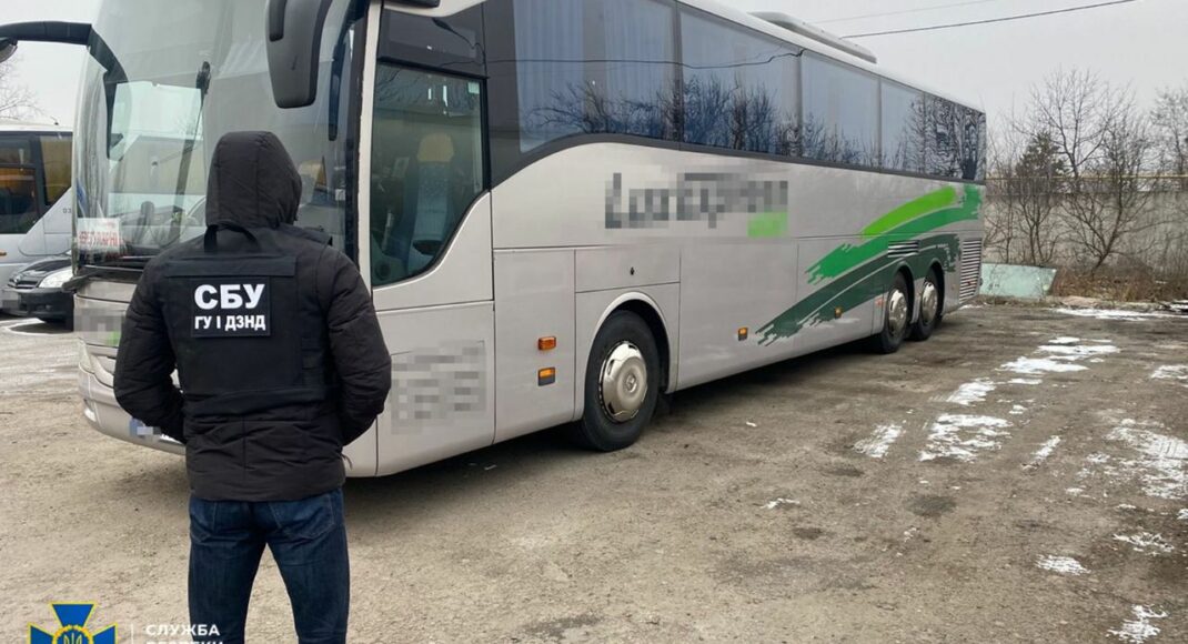 СБУ викрила у Києві канал нелегальних перевезень до окупованих Криму і Донецька