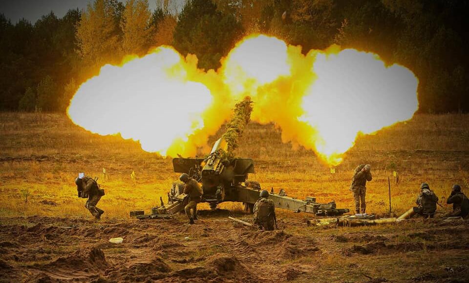 Прошлой ночью на Сватовщине украинские артиллеристы накрыли колонну россиян, враг понес многочисленные потери, - Гайдай