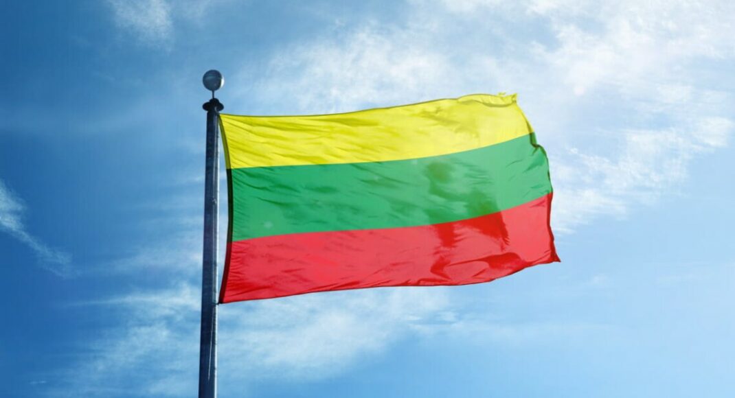 Литва в январе-феврале отправит в Украину боеприпасы и бронетранспортеры