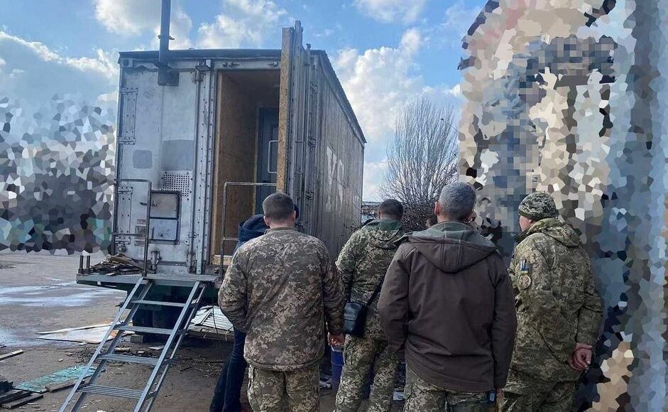 Компанія з Краматорська реалізувала проєкт мобільної бані для військових: фото