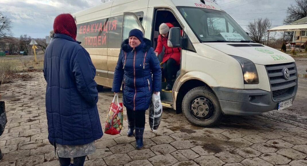 Триває транспортна допомога у вигляді безкоштовного перевезення людей у містах та селищах Донецької області