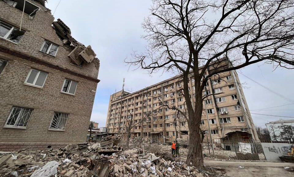 В Краматорську обстрілами рф пошкоджено багатоповерхівки, школу, ТЦ і інші об'єкти інфраструктури, - голова ВА