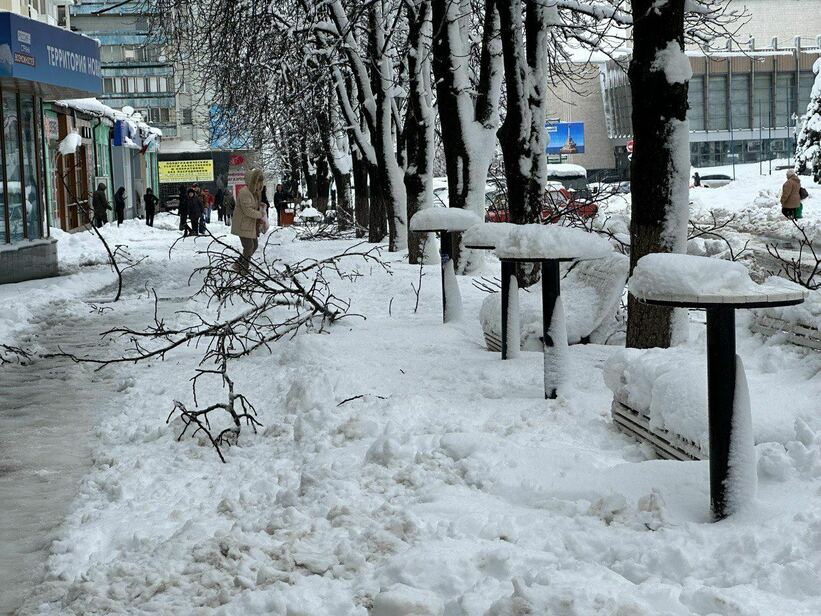Луганськ під снігом