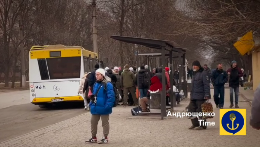 В Мариуполе бастуют водители из-за невыплаты заработной платы, транспорт остановлен