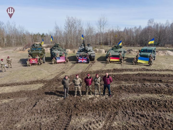 В Україну прибули танки Challenger 2, — Міноборони