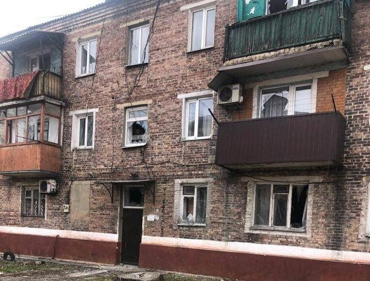 Оккупанты обстреляли город Украинск Донецкой области: погибла женщина