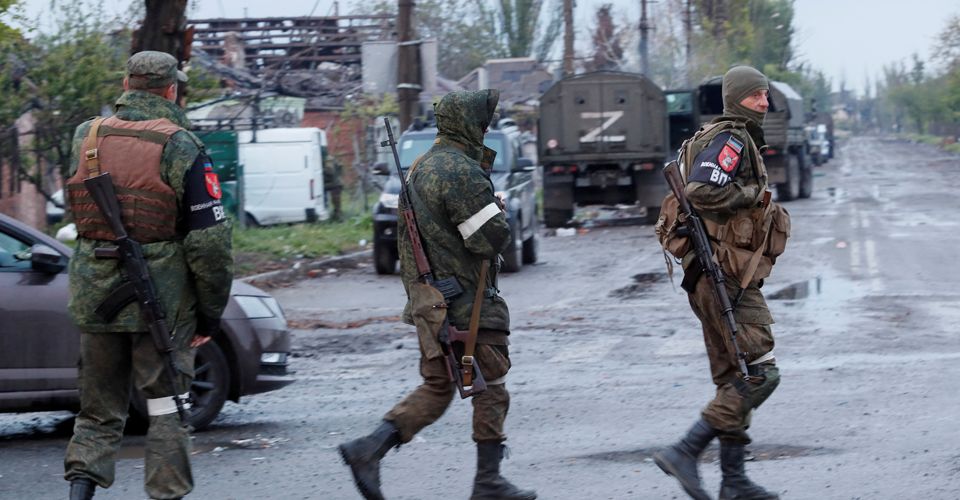Армія рф хоче створити буферну зону навколо Луганської області, — розвідка Британії