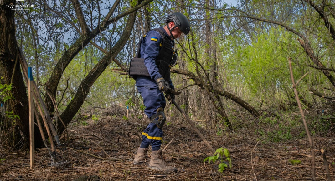 За добу на Донеччині піротехніки виявили 68 вибухонебезпечних предметів