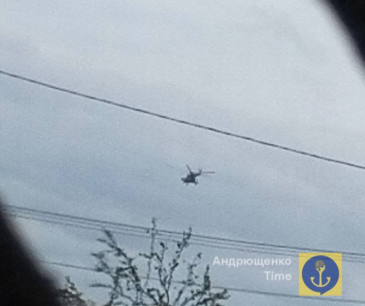У небі над Маріуполем патрулюють два бойові вертольоти окупантів, - Андрющенко